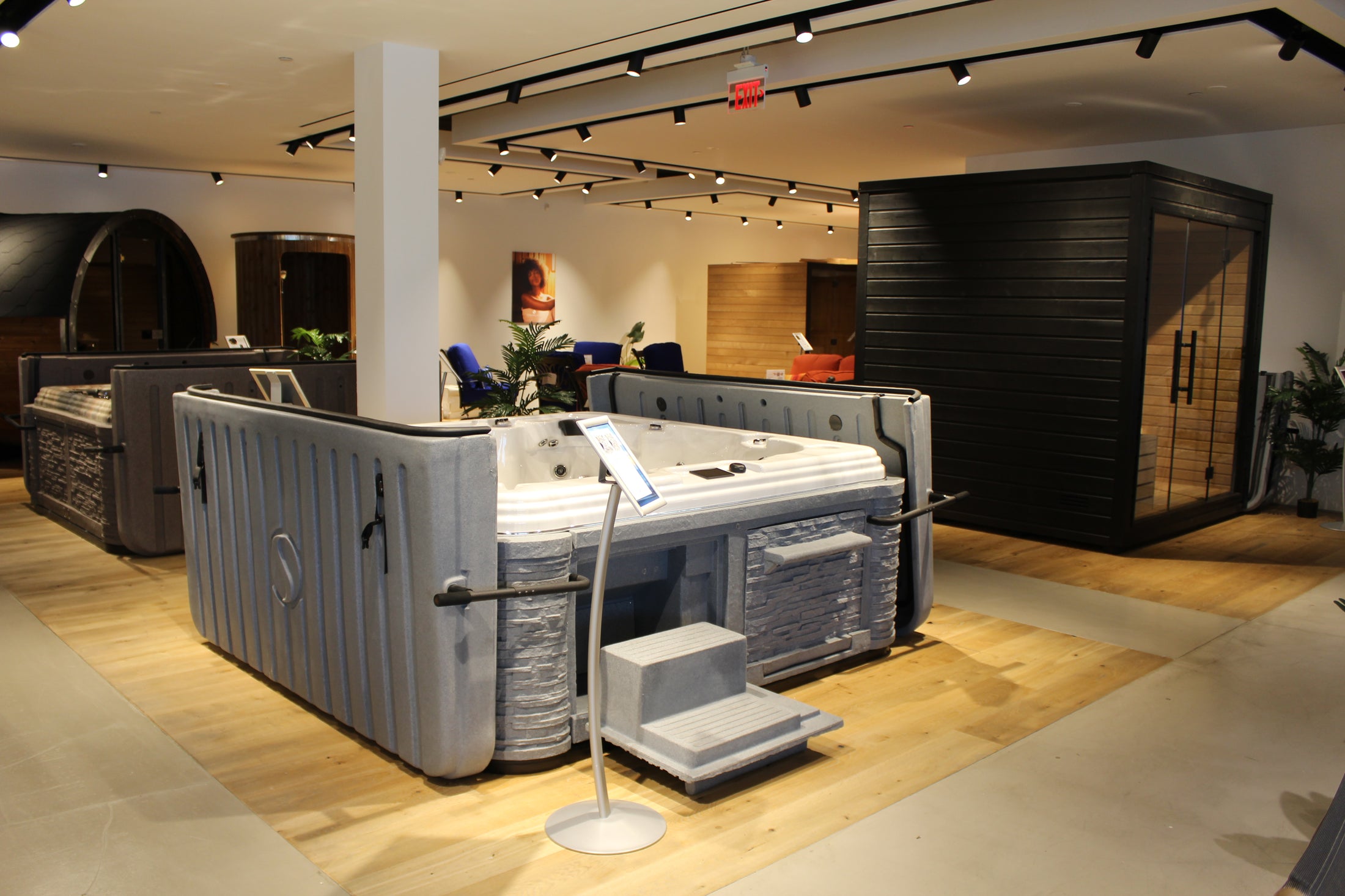 Strong Spas Factory Showroom